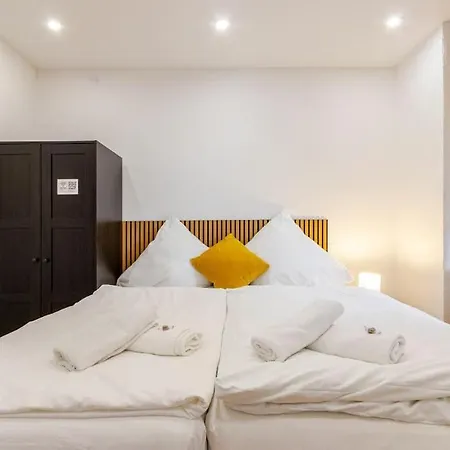 Сasa de vacaciones Townhaus-rhens 8 Schlafzimmer, Sauna, Weinkeller, Fotostudio, Hunde Willkommen Rhens