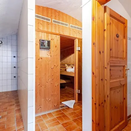 Сasa de vacaciones Townhaus-rhens 8 Schlafzimmer, Sauna, Weinkeller, Fotostudio, Hunde Willkommen