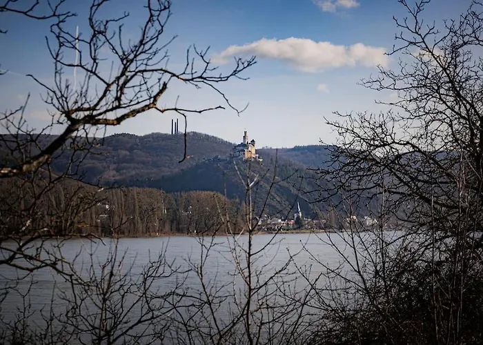 Holiday home Townhaus-rhens 8 Schlafzimmer, Sauna, Weinkeller, Fotostudio, Hunde Willkommen Rhens